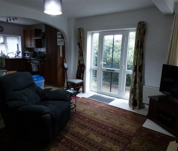 1 bedroom semi-detached bungalow to rent - Photo 1