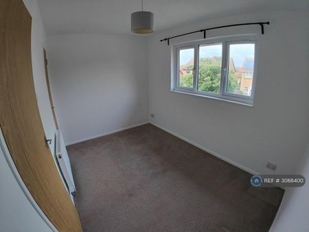 2 bedroom terraced house to rent - Photo 3