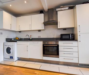 2 bedroom flat to rent - Photo 6