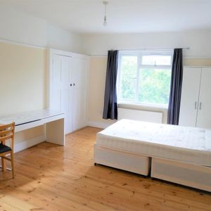 1 bedroom house of multiple occupation to rent - Photo 3