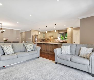 For Lease - 2092 Marine Drive, Oakville, Ontario - Photo 6