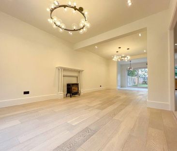 4 bedroom semi-detached house to rent - Photo 2