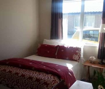 Riccarton, 1 bedroom - Photo 2
