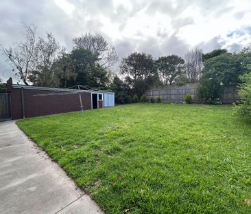 Coastal Living in a Convenient Location - Photo 6