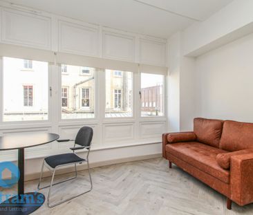 1 bed Studio for Rent - Photo 2