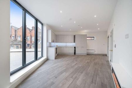 Norbury Crescent, London, SW16 - Photo 5