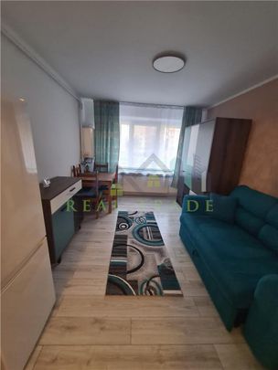 Garsoniera etajul 2 zona Racadau- Carpatilor - Fotografie 1