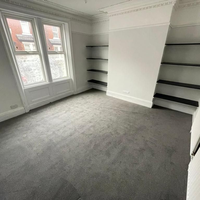 2 bedroom ground floor flat to rent - Photo 1