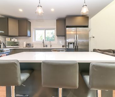 For Lease - 194 Escarpment Crescent, Collingwood, Ontario - Photo 2