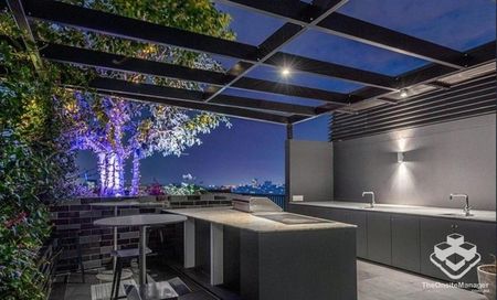 Unmatched City & River Views in Brisbanes Best Location - Photo 5