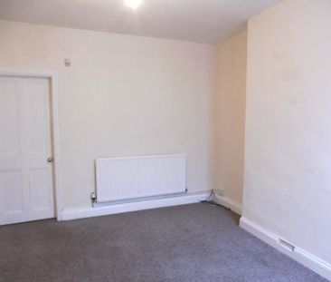 West Parade - Photo 2