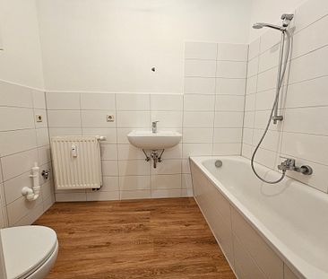 Großzügige 4,5 Zimmer Wohnung komplett renoviert - Photo 3