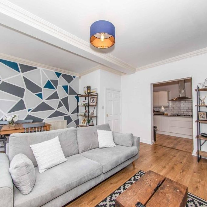 3 bedroom terraced house to rent - Photo 1