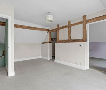 4 BED Barn Conversion To rent - Photo 5