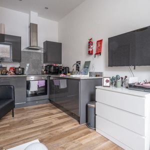 Studio to rent - Photo 2