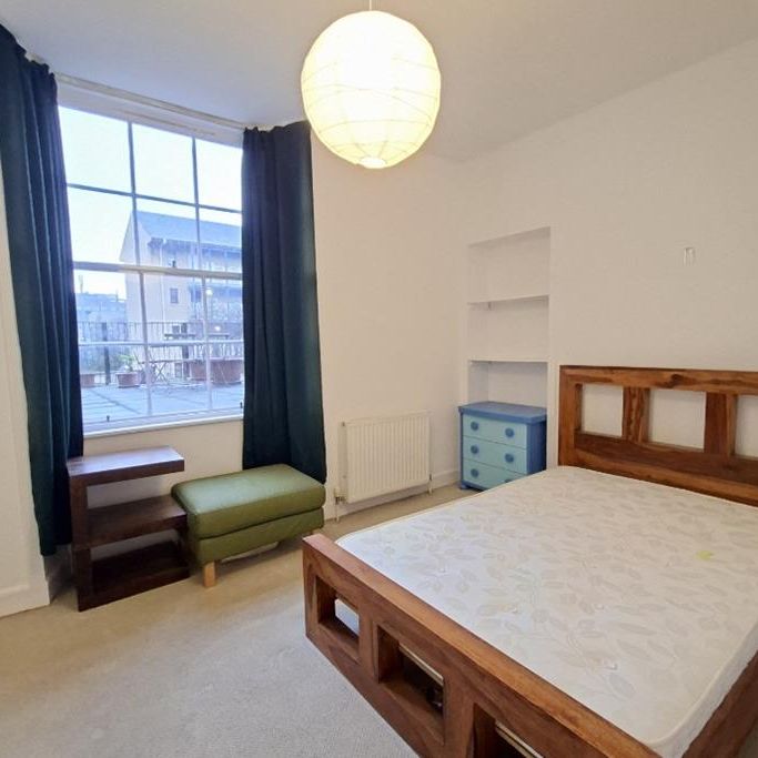 1 bed flat for rent in Holyrood - Photo 1