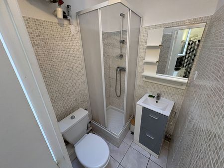 Location Appartement 1 pièce 21m² AIX EN PROVENCE 13100 - Photo 3
