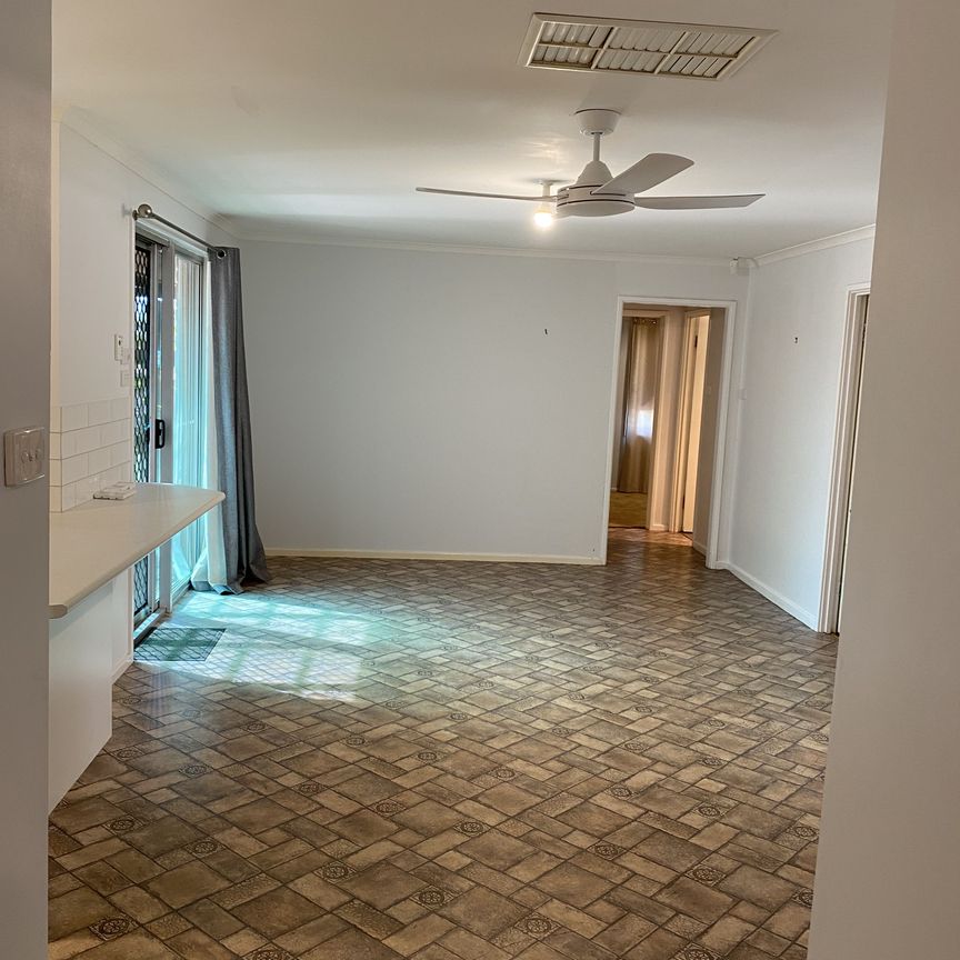 4 x 1 Brick and Tile Home - Photo 1