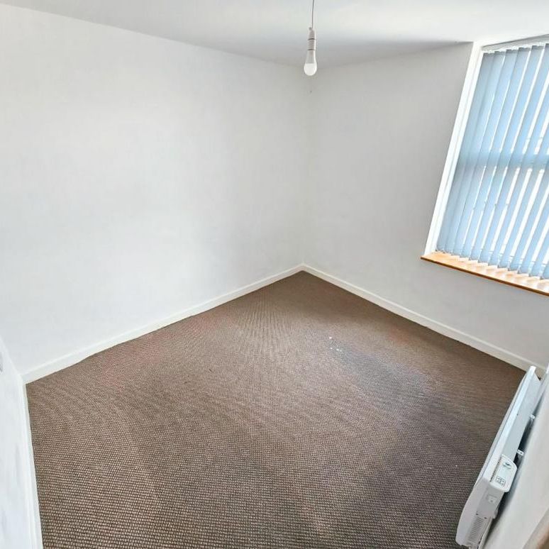 3 bedroom flat to rent - Photo 1