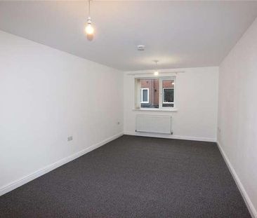 South Parade, Whitley Bay, NE26 - Photo 2