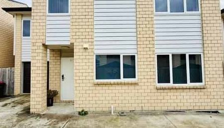 4 Bedroom house - 31B Pah Rd. Papatoetoe - Photo 3