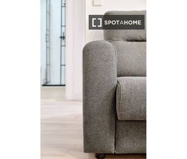 2 room luxury Flat for rent in Valencia - Photo 1