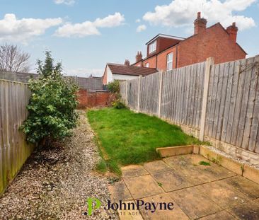 2 bedroom terraced house to rent - Photo 2
