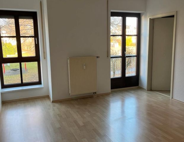 Charmante 2-Raum-Wohnung mit Balkon & Blick ins Grüne - Photo 1