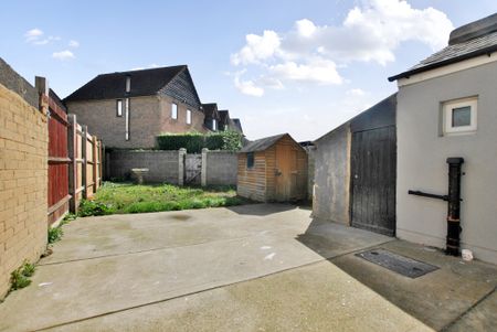 Campbell Road, Kent, London - Photo 3