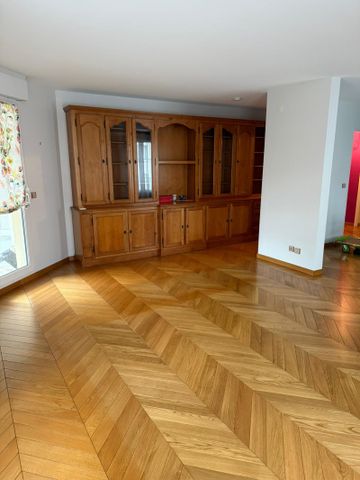 RUEIL MALMAISON - Photo 2