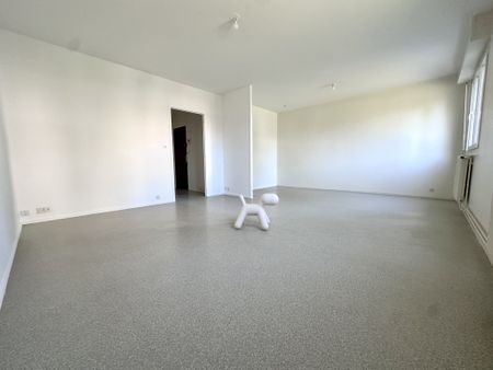 Location Appartement 3 pièces 82m² BEAUMONT 63110 - Photo 4
