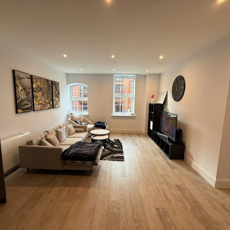 1 bedroom in a flat share to rent - Photo 1