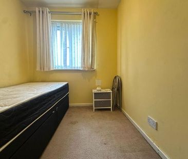 Walton Crescent, Blackburn - Photo 1