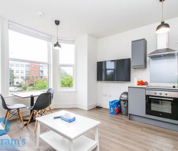 3 bed Apartment for Rent - Photo 5