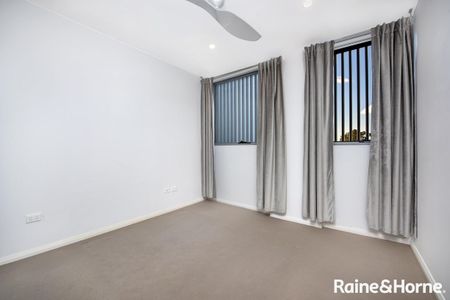 Modern Living In The Heart of Marrickville - Photo 3