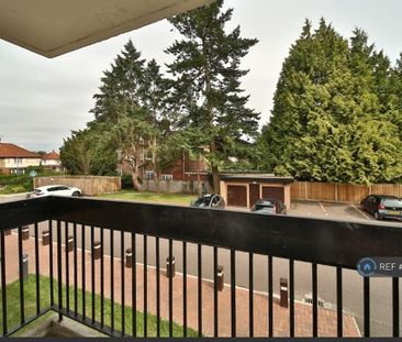 1 bedroom in a flat share to rent - Photo 6