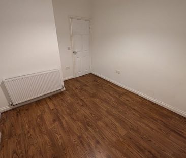 2 Bed Terraced House, Yelverton Road, CH42 - Photo 6