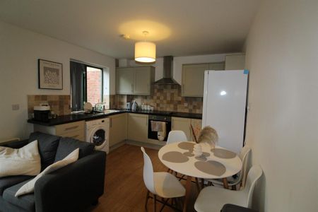 2 bedroom apartment to rent - Photo 5