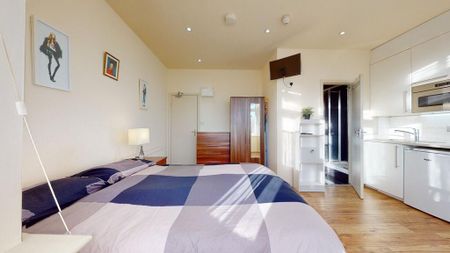 Studio to rent - Photo 2