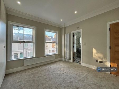 3 bedroom maisonette to rent - Photo 5