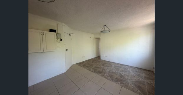 Spacious & Convenient Two-Bedroom Unit in the Heart of Auburn - Photo 1