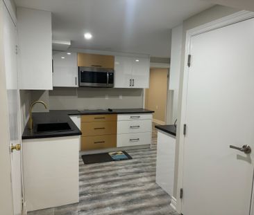 For Lease - 2232 Sandringham Drive Unit# Bsmt, Burlington, Ontario - Photo 1