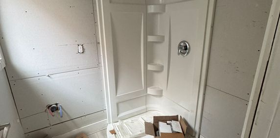 173 Henderson Ave - Photo 2