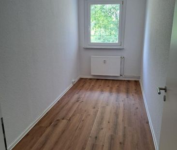 2,5-Raum Wohnung mit Balkon als Erstbezug nach Renovierung - Photo 6