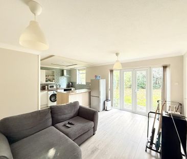 2 bedroom ground floor maisonette to rent - Photo 2