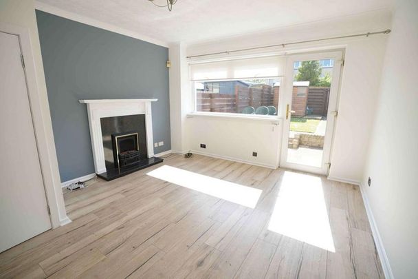 2 bedroom terraced house to rent - Photo 1