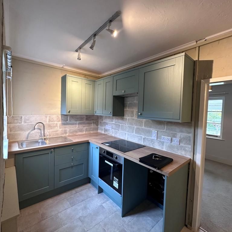 2 bedroom terraced house to rent - Photo 1