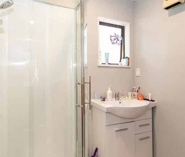 Tidy one bedroom flat close to town - Photo 5