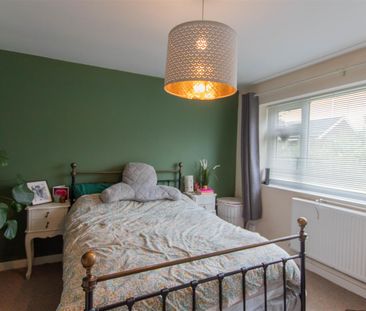 Barton Drive, Kedington - Photo 2