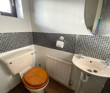 Holst Crescent - Photo 4